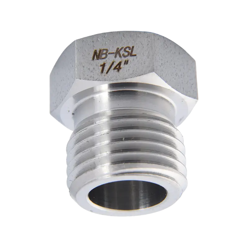 Connettore per raccordo tubo in acciaio inox